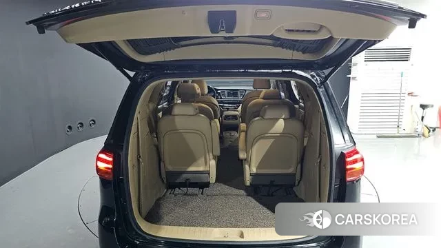 Kia The New Carnival id 3773130 из Кореи 10