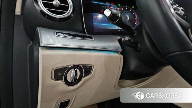 Mercedes-Benz E-Class W213 id 4581745 из Кореи 10