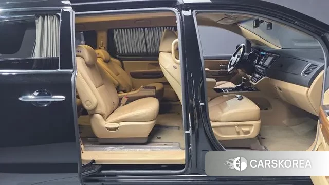 Kia All New Carnival id 3465089 из Кореи 10