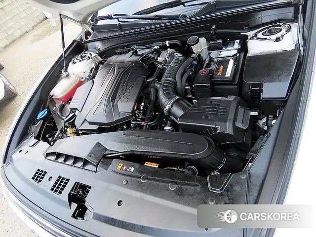 Hyundai Grandeur (GN7) id 3523983 из Кореи 10