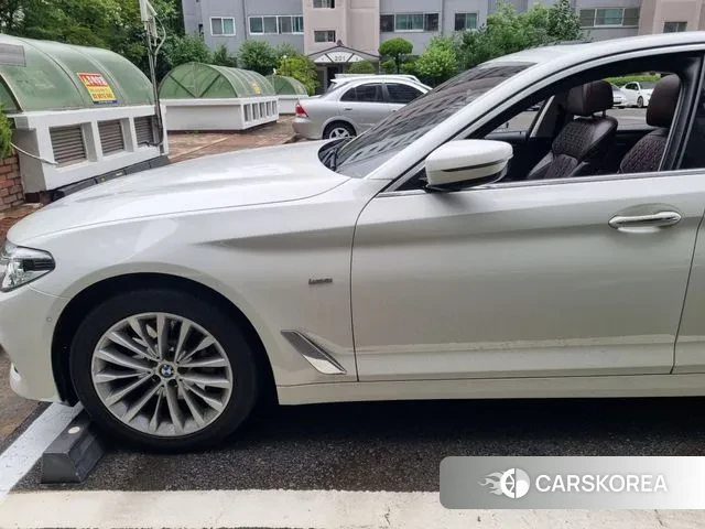 BMW 5 Series (G30) id 3239027 из Кореи 10