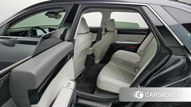 Hyundai Grandeur (GN7) id 4428190 из Кореи 10