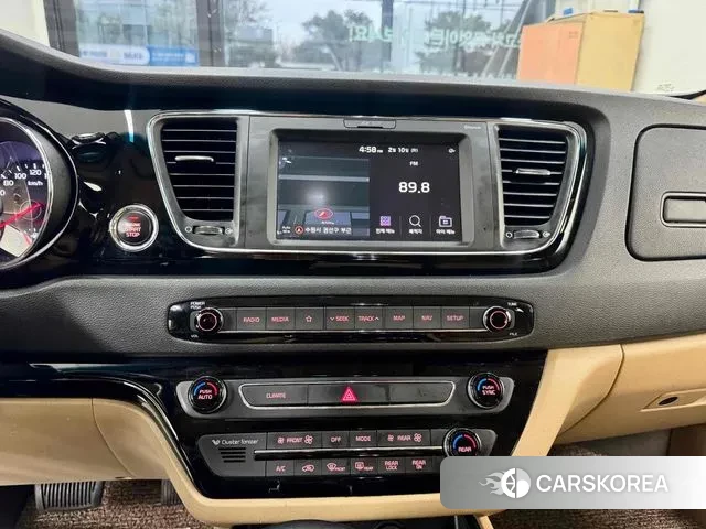 Kia The New Carnival id 3676999 из Кореи 10