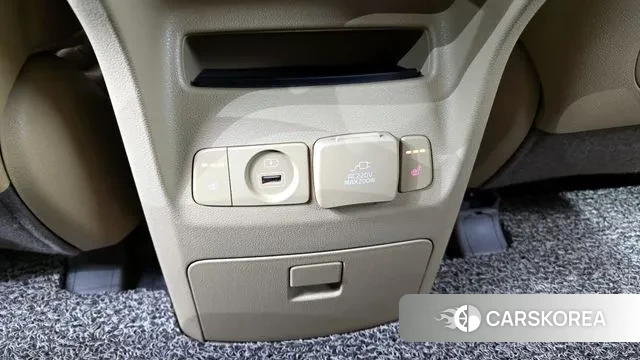 Kia The New Carnival id 2368013 из Кореи 10