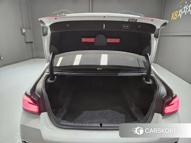 BMW 5 Series (G30) id 3354535 из Кореи 10