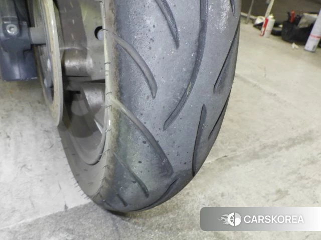 Suzuki SKYWAVE 250S id 3947712 из Японии 10