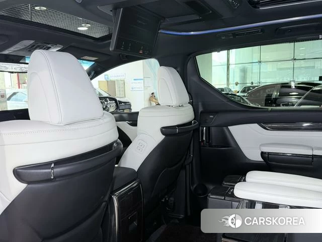 Lexus LM id 4208320 из Китая 10
