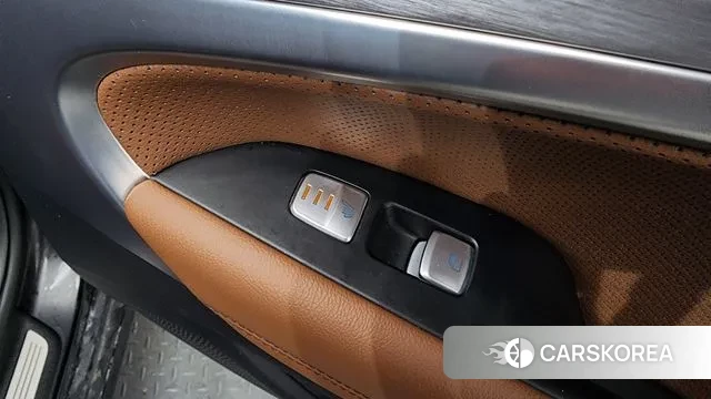 Genesis G70 id 3616829 из Кореи 10