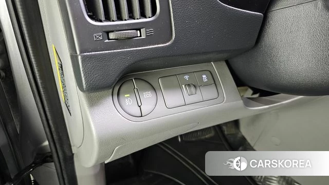 Hyundai The New Grand Starex id 4477221 из Кореи 10