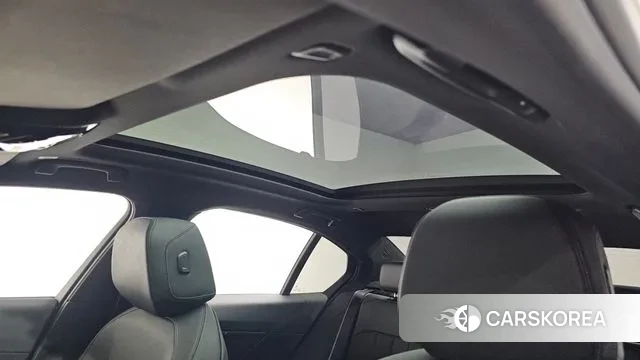 BMW 5 Series (G60) id 2998047 из Кореи 10