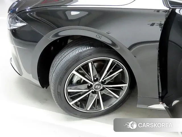 Hyundai The New Grandeur IG id 3597345 из Кореи 10