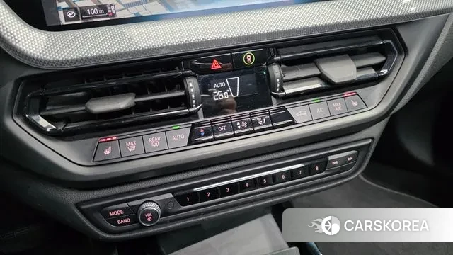 BMW 1 Series (F40) id 3696924 из Кореи 10