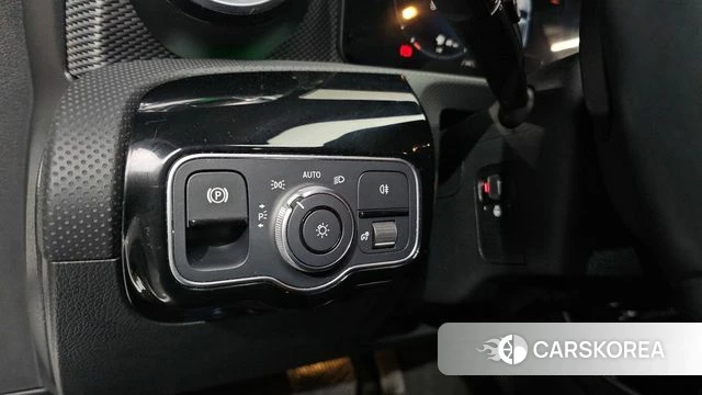 Mercedes-Benz A-Class W177 id 3806184 из Кореи 10