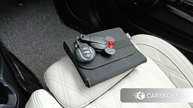 Mini Cooper S id 4354763 из Кореи 10