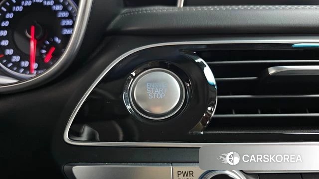 Genesis G70 id 4477294 из Кореи 10