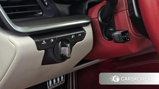 Porsche 911(992) id 4863667 из Кореи 10