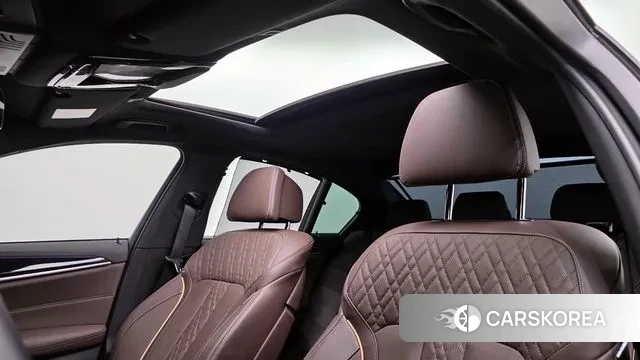 BMW 5 Series (G30) id 3042681 из Кореи 10