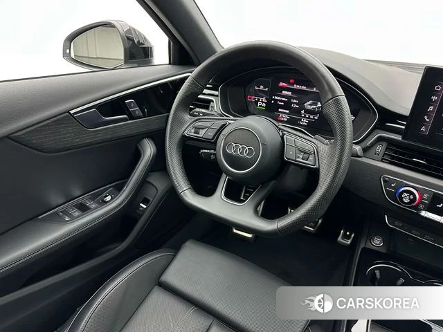 Audi A4L id 3857979 из Китая 10