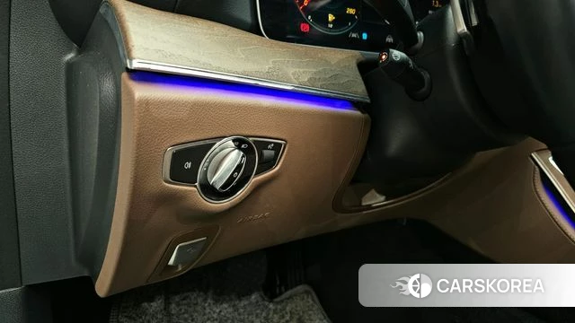 Mercedes-Benz E-Class W213 id 3878681 из Кореи 10