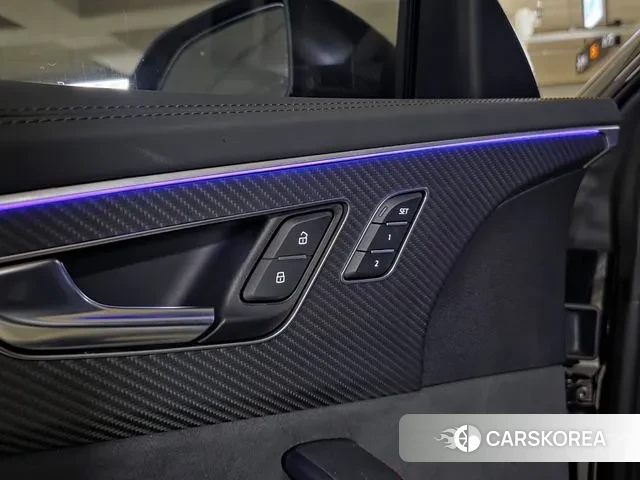 Audi RSQ8 (4M) id 3431369 из Кореи 10