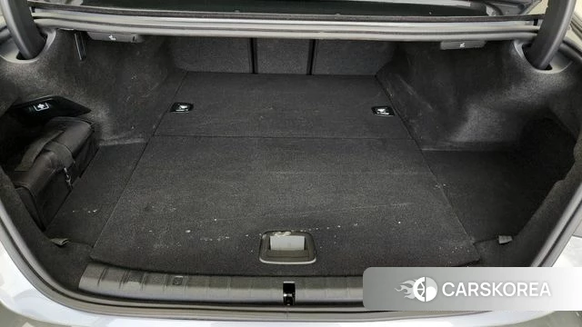 BMW 5 Series (G30) id 3940474 из Кореи 10