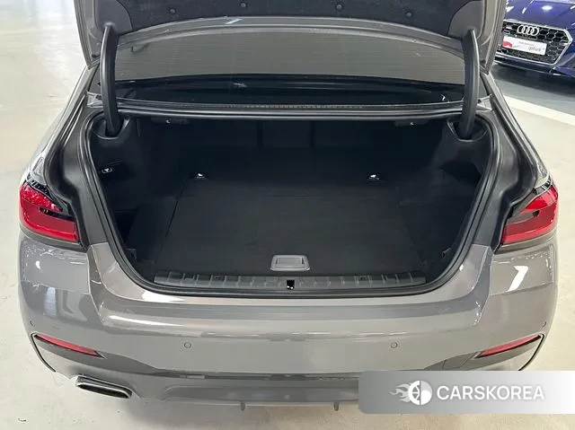 BMW 5 Series (G30) id 3438167 из Кореи 10