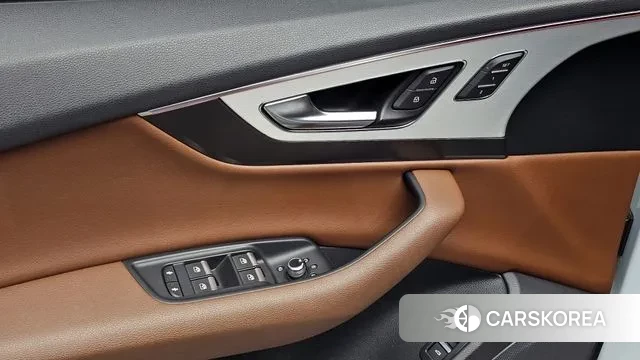 Audi Q7 (4M) id 3525892 из Кореи 10