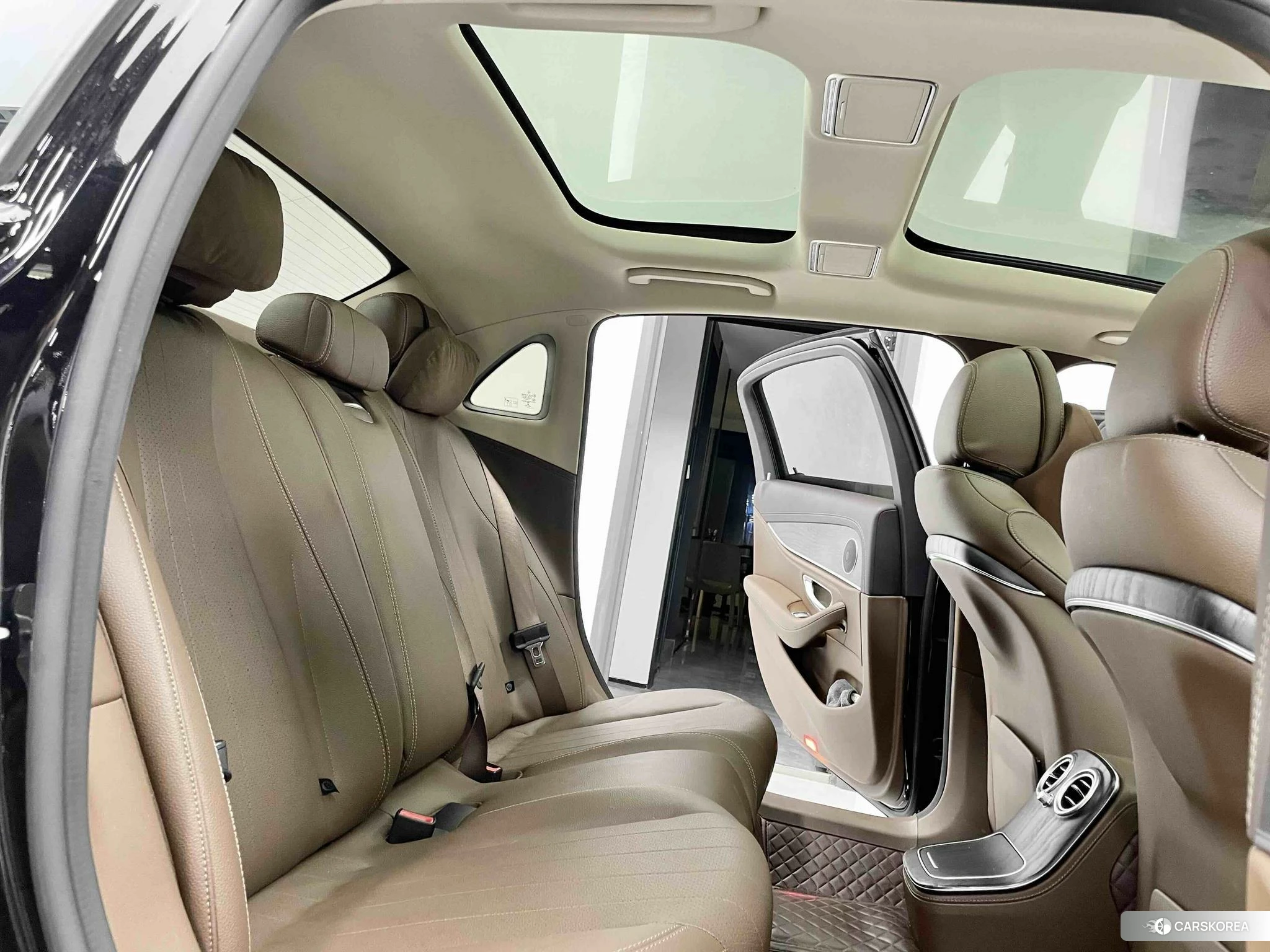 Mercedes-Benz E-class id 4462046 из Китая 10