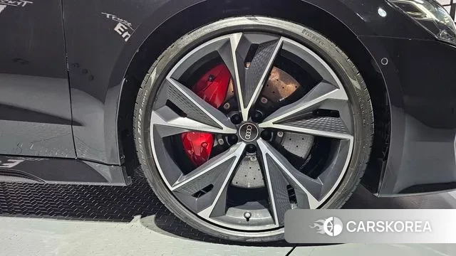 Audi RS7 (4K) id 3273423 из Кореи 10