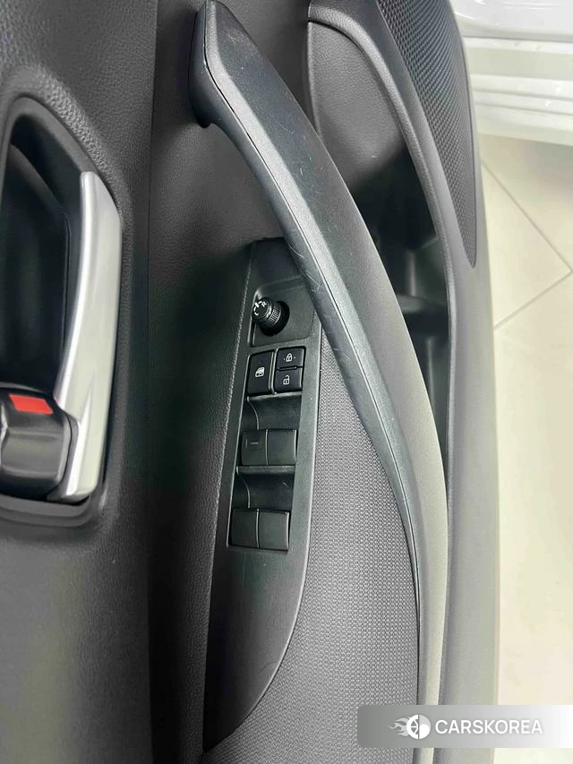 Toyota Corolla id 4298189 из Китая 10
