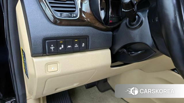 Kia The New Carnival id 4232935 из Кореи 10