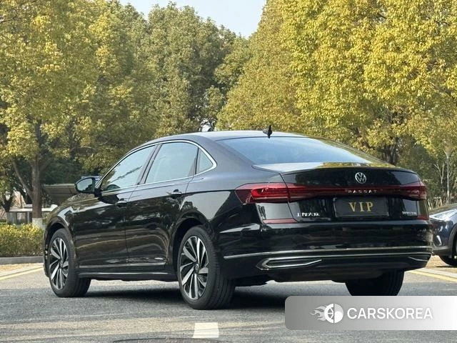 Volkswagen Passat id 4261341 из Китая 10