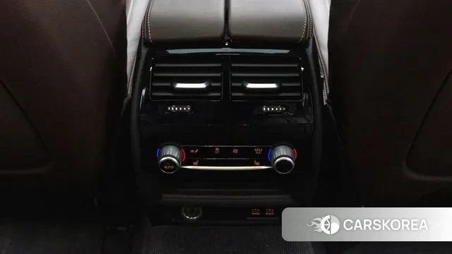 BMW 5 Series (G30) id 3695351 из Кореи 10