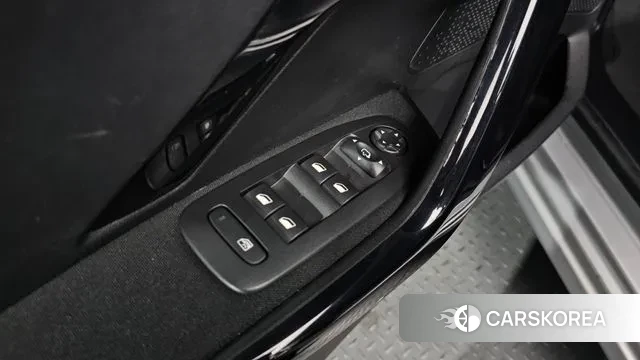 Peugeot 208 id 3444931 из Кореи 10