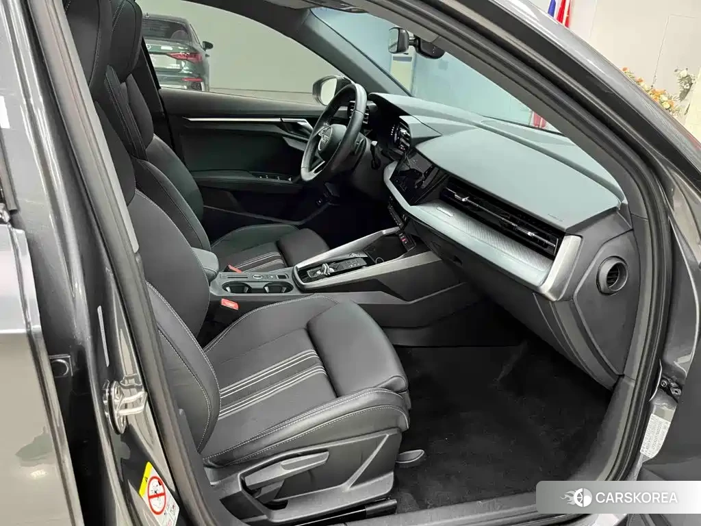 Audi A3 id 4680633 из Китая 10