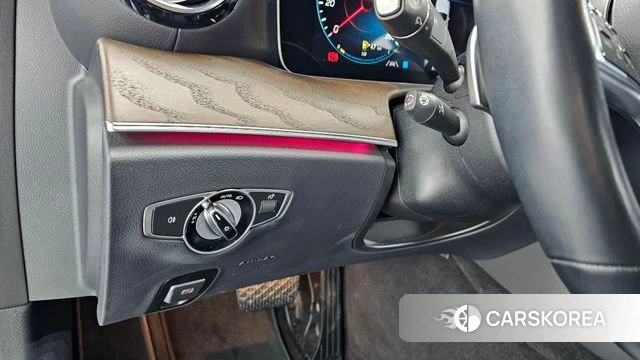 Mercedes-Benz E-Class W213 id 3827389 из Кореи 10