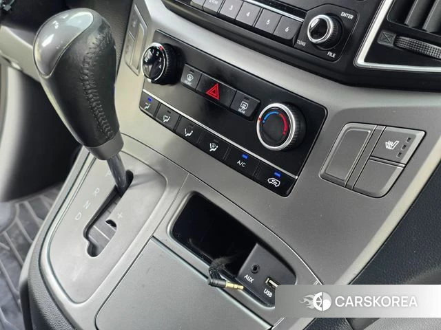 Hyundai The New Grand Starex id 4465325 из Кореи 10