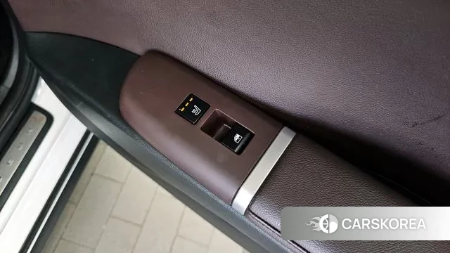 Hyundai Grandeur Hybrid (GN7) id 3058354 из Кореи 10