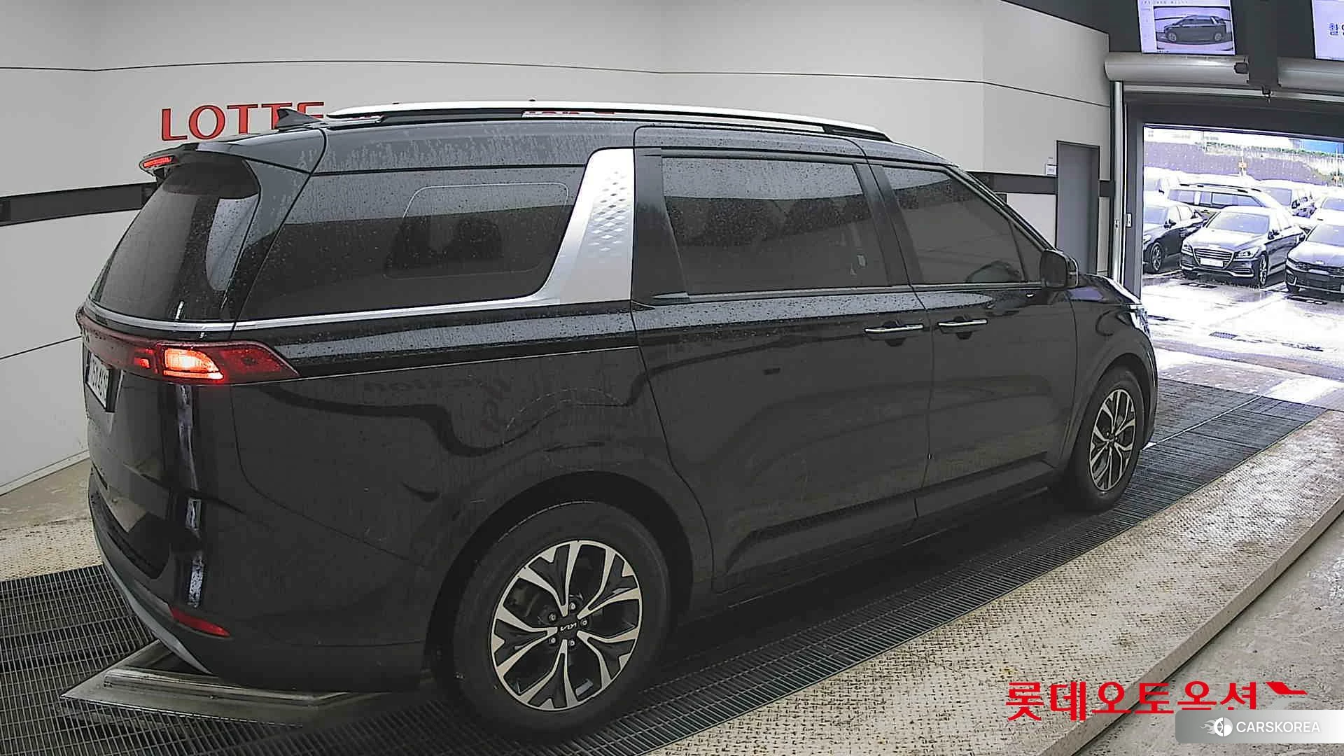 Kia Carnival id 4352383 из Кореи 10