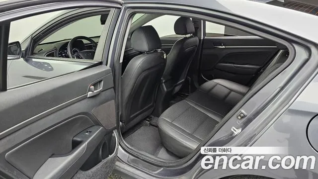 Hyundai Avante AD id 2510243 из Кореи 10