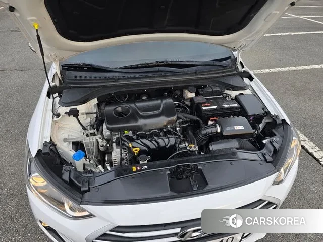 Hyundai Avante AD id 3595437 из Кореи 10