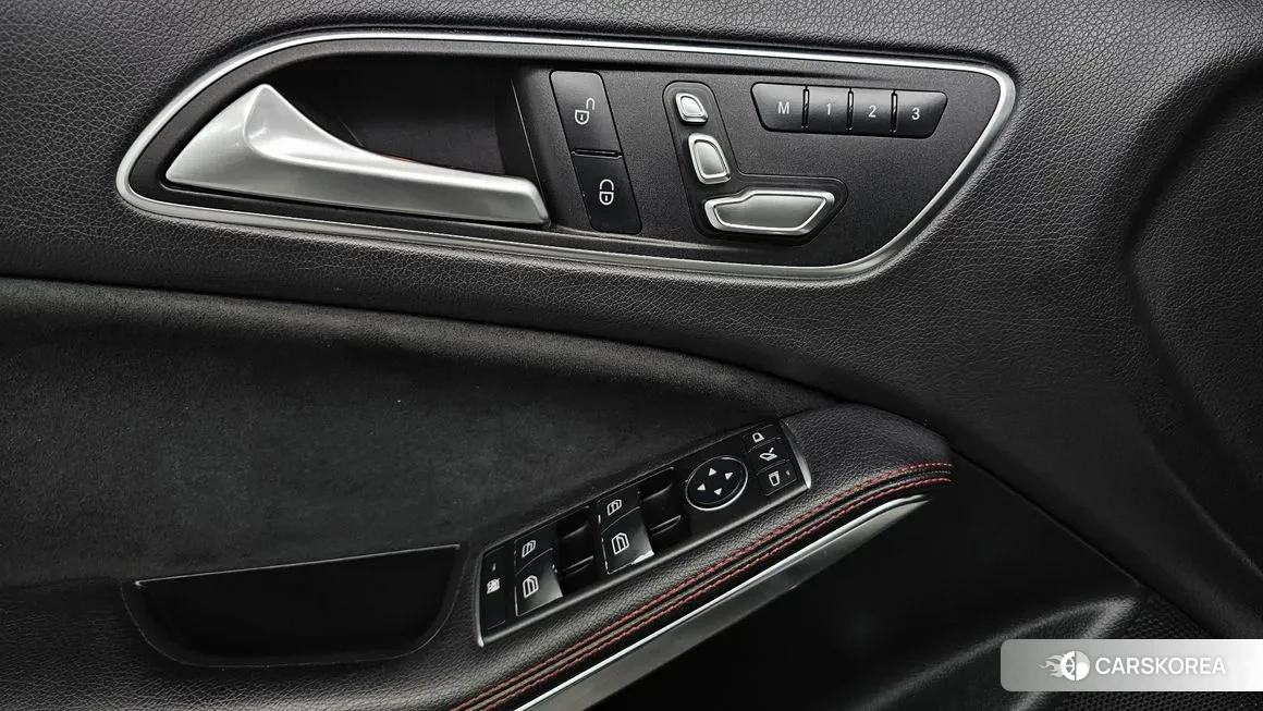 Mercedes-Benz GLA-Class X156 id 1053814 из Кореи 10