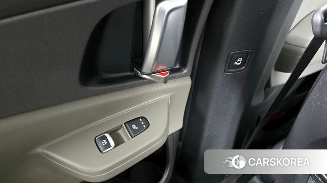 Kia The New Carnival 4th Generation id 4308210 из Кореи 10