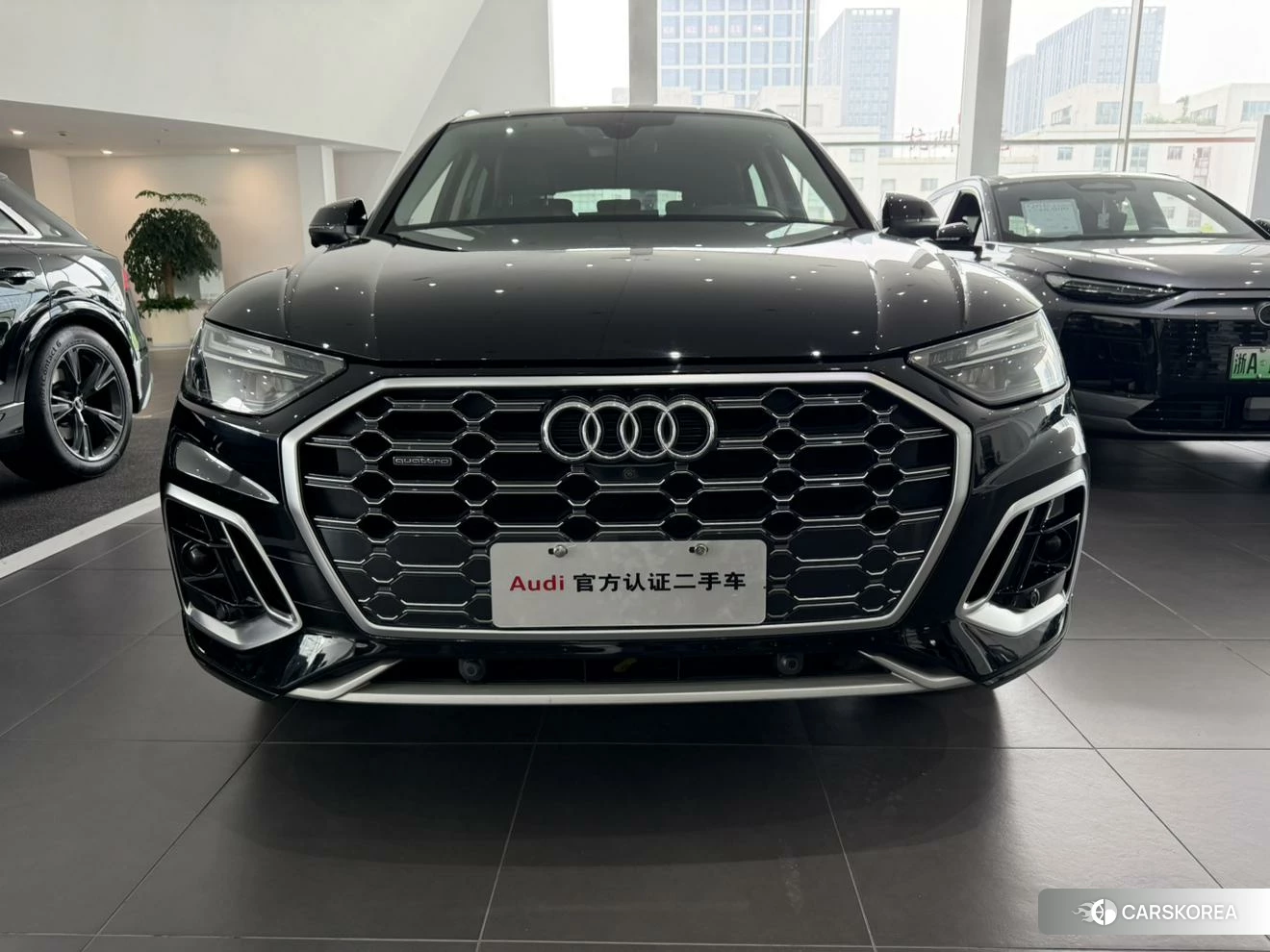 Audi Q5L id 4473478 из Китая 10