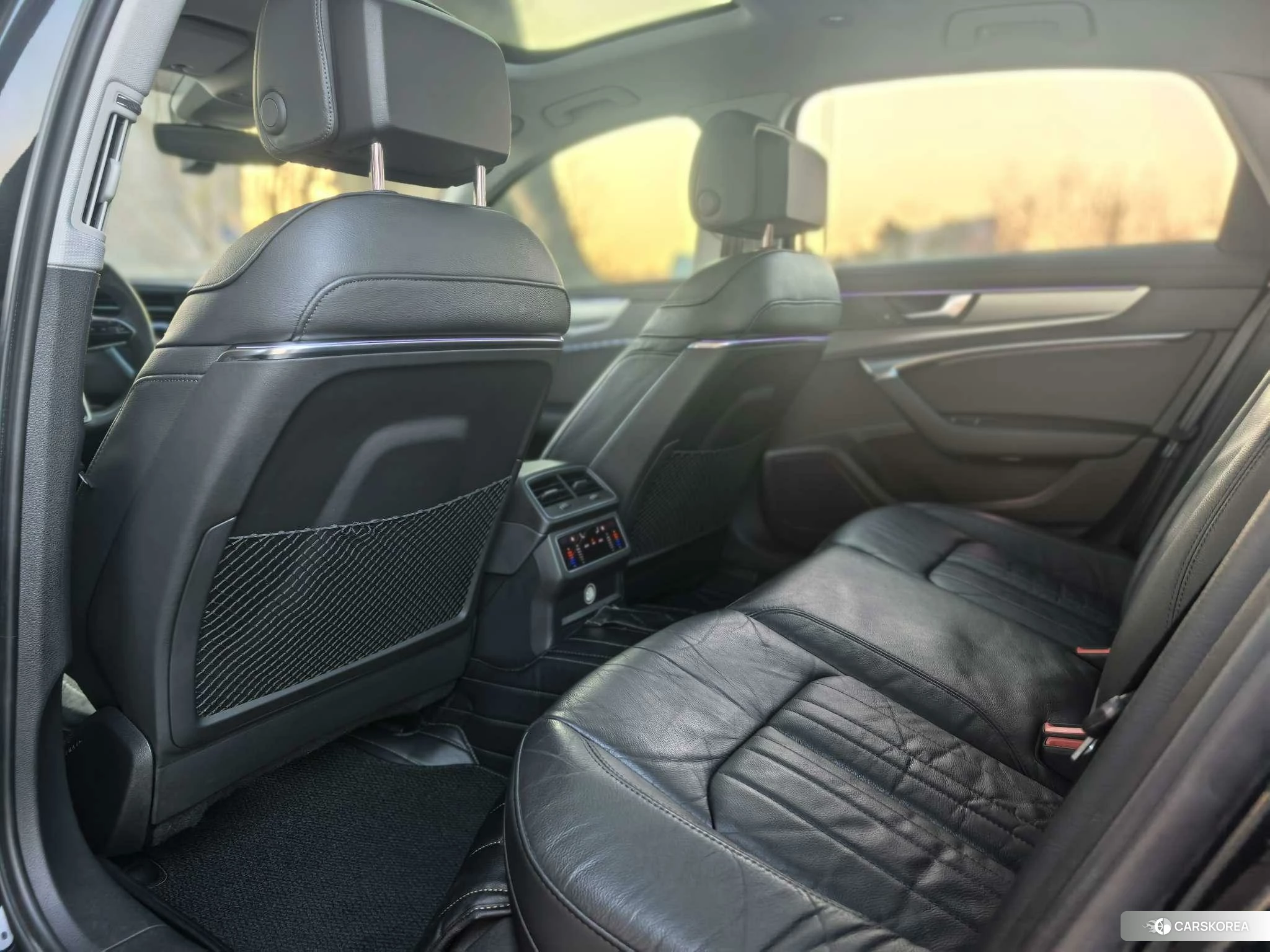 Audi A6L id 4512498 из Китая 10