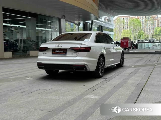 Audi A4L id 4300877 из Китая 10