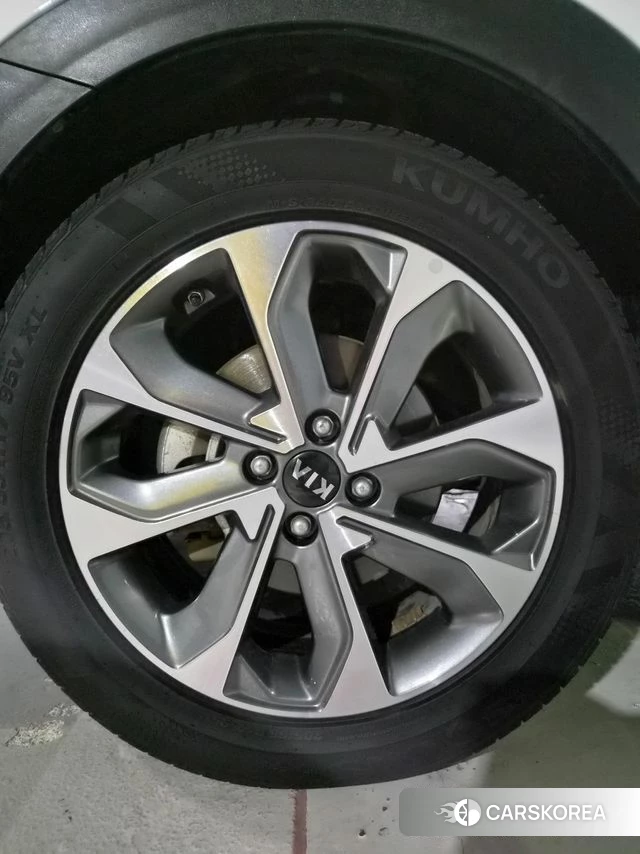 Kia Stonic id 4483006 из Кореи 10