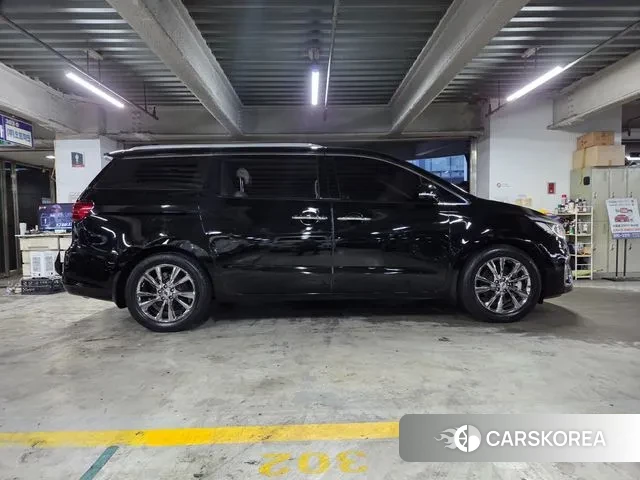 Kia The New Carnival id 3728329 из Кореи 10