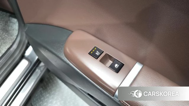 Hyundai Grandeur (GN7) id 4480483 из Кореи 10