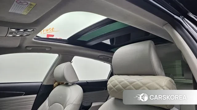 Kia K7 Premier Hybrid id 3626697 из Кореи 10